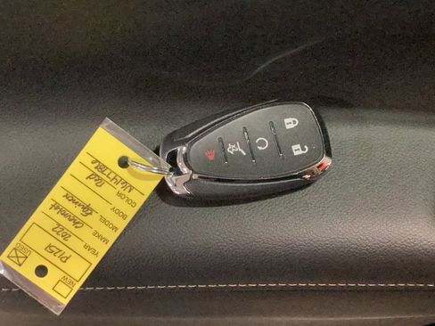 Used 2022 Chevrolet Equinox Premier image 13