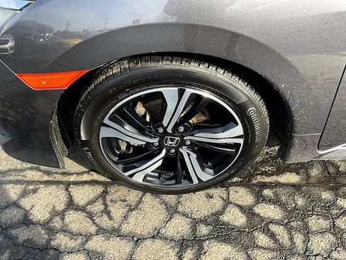 Used 2017 Honda Civic Touring image 10