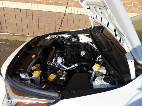 Used 2024 Subaru Crosstrek 2.0i Premium image 17