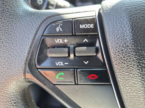 Used 2017 Hyundai Sonata SE w/ Cargo Package FWD image 18