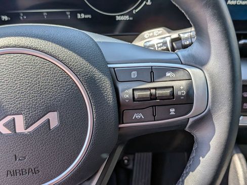 Used 2023 Kia Sportage SX FWD image 19