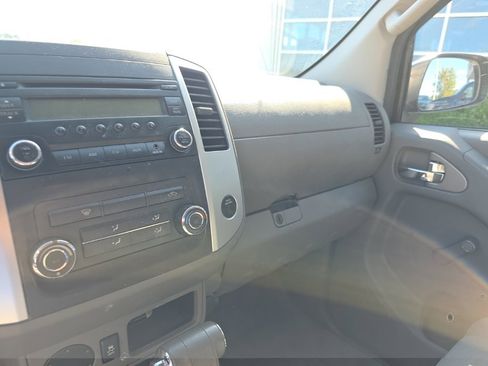 Used 2016 Nissan Frontier S image 9