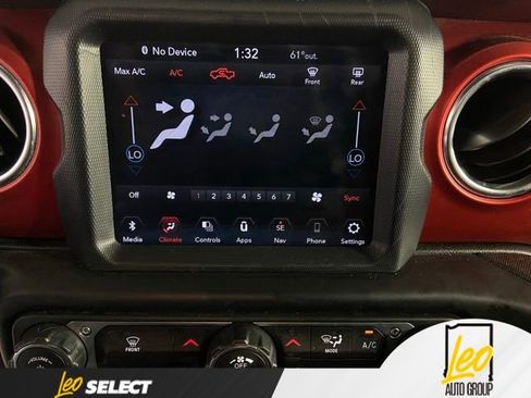 Used 2020 Jeep Gladiator Rubicon AWD/4WD image 34
