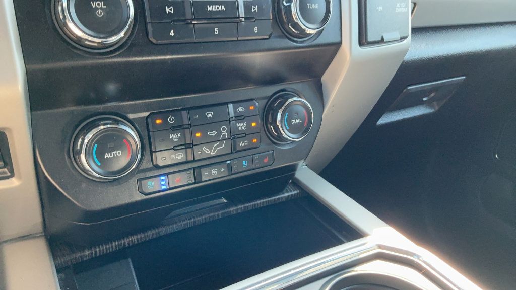 Used 2020 Ford F250 Lariat w/ Lariat Value Package AWD/4WD image 16