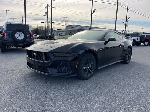 New 2026 Ford Mustang GT image 2