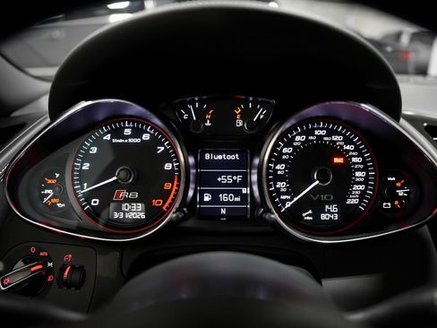 Used 2015 Audi R8 V10 w/ Full Leather Package image 12