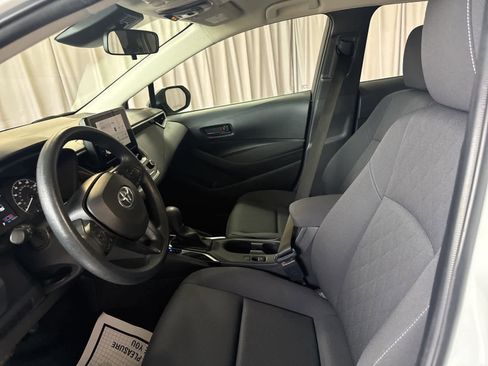 Used 2024 Toyota Corolla LE image 20