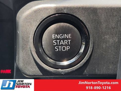 Used 2024 Toyota Tacoma SR5 AWD/4WD image 21