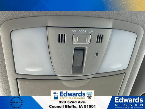 Used 2009 Nissan Rogue SL w/ Moonroof Pkg AWD/4WD image 25