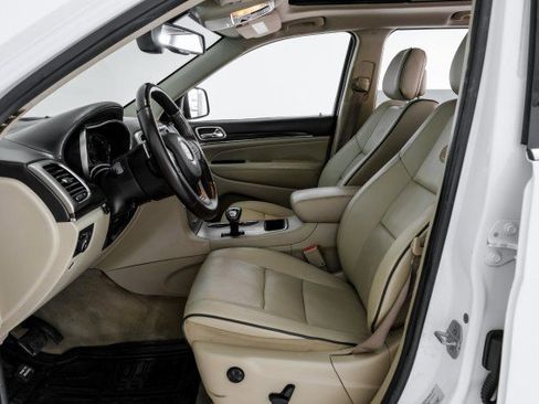Used 2015 Jeep Grand Cherokee Overland RWD image 28