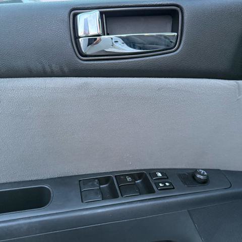 Used 2011 Nissan Sentra 2.0 SR w/ Convenience Pkg FWD image 14