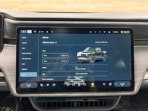Used 2022 Rivian R1T Adventure image 29