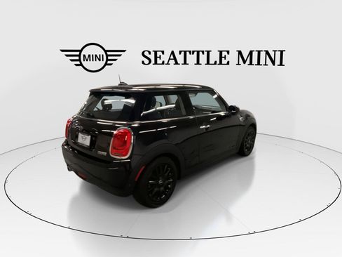 Used 2019 MINI Cooper 2-Door Hardtop FWD image 11
