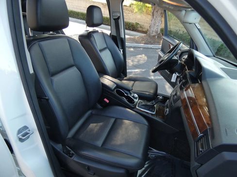 Used 2012 Mercedes-Benz GLK 350 2WD image 28