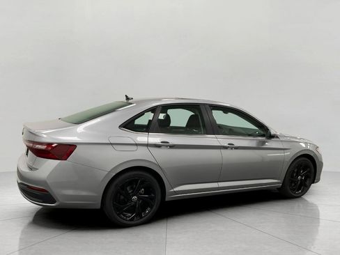 New 2025 Volkswagen Jetta SE image 2