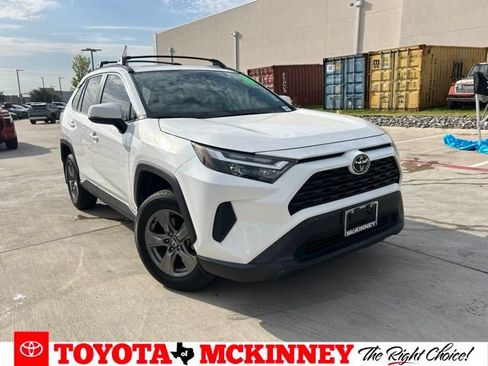 Used 2024 Toyota RAV4 XLE w/ Convenience Package FWD image 1
