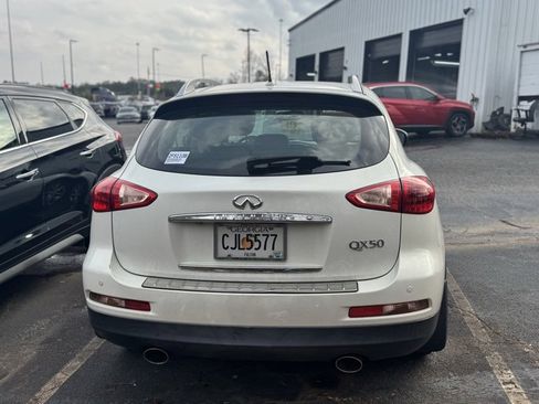 Used 2015 INFINITI QX50 Journey w/ Premium Package image 4