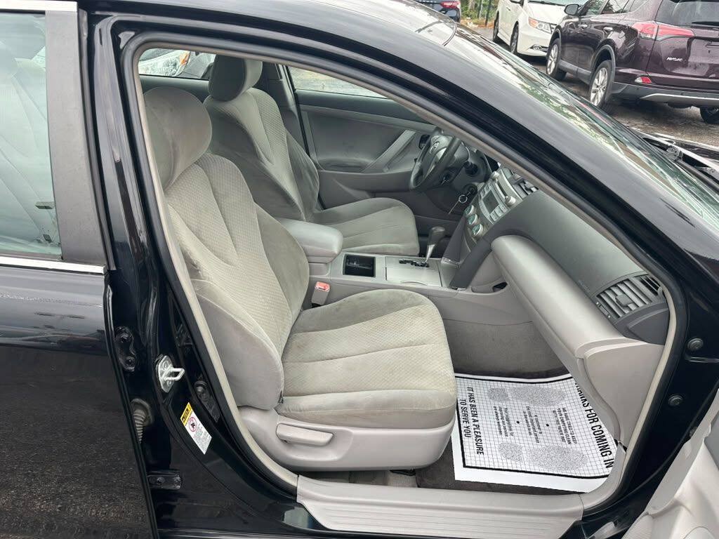 Used 2007 Toyota Camry LE FWD image 12