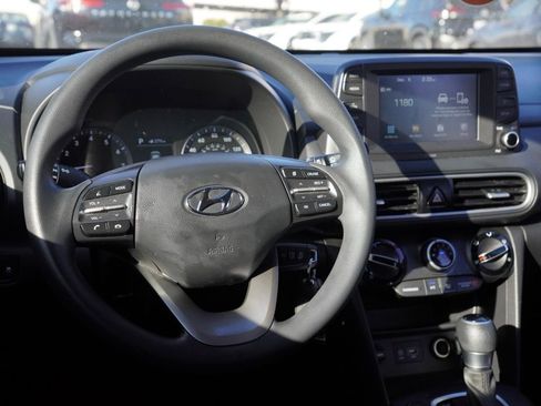 Used 2018 Hyundai Kona SE image 22