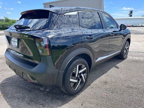 Used 2025 Nissan Kicks SV FWD image 6