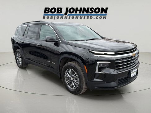 Used 2026 Chevrolet Traverse LT w/ LPO, Floor Liner Package image 1