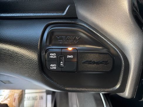 Used 2020 RAM 3500 Laramie w/ Night Edition image 32