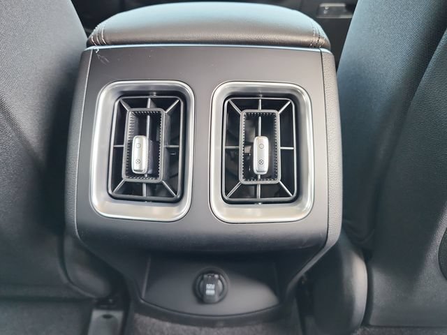 New 2026 Kia Sorento LX FWD image 16