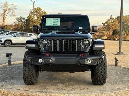 New 2026 Jeep Wrangler Unlimited Rubicon w/ Xtreme 35 Tire Package AWD/4WD image 2