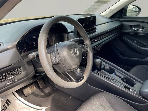 Used 2023 Honda Accord EX image 19