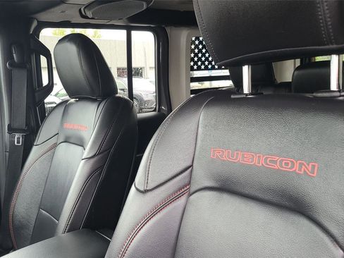 Used 2021 Jeep Wrangler Unlimited Rubicon w/ Dual Top Group AWD/4WD image 16