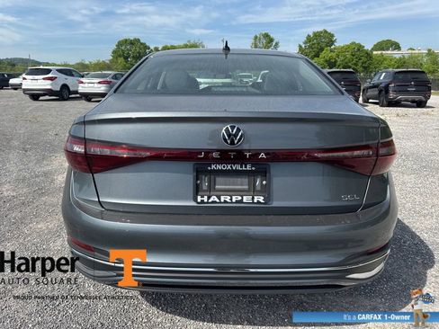 Used 2025 Volkswagen Jetta SEL image 4