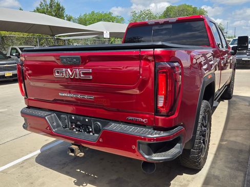 Used 2022 GMC Sierra 2500 AT4 w/ AT4 Premium Plus Package AWD/4WD image 7
