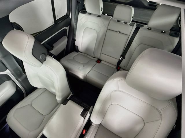 New 2026 Land Rover Defender 110 X-Dynamic SE AWD/4WD image 14