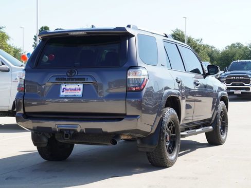 Used 2023 Toyota 4Runner SR5 Premium w/ Moonroof Package RWD image 9