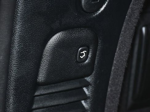 Used 2016 Dodge Durango R/T w/ Technology Group image 70