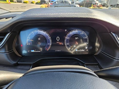 Used 2024 Jeep Grand Cherokee Limited w/ Luxury Tech Group II AWD/4WD image 24