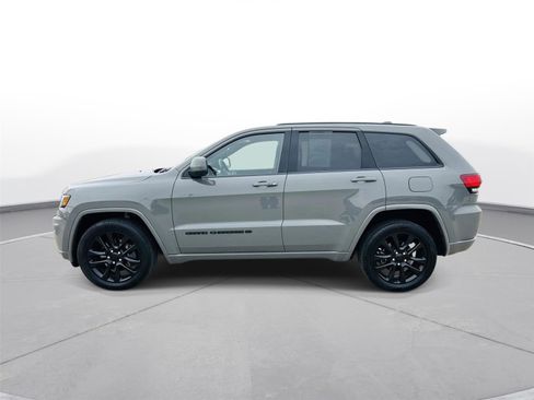 Used 2022 Jeep Grand Cherokee Laredo X image 33