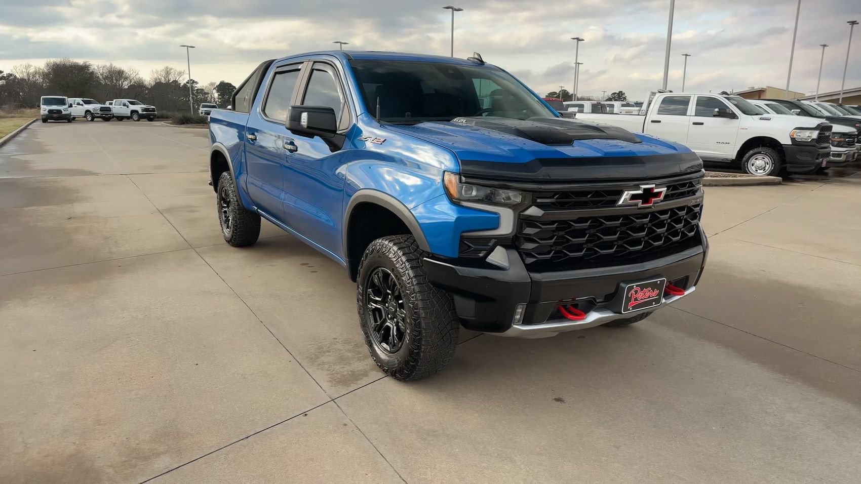 Used 2024 Chevrolet Silverado 1500 ZR2 w/ Technology Package AWD/4WD image 2