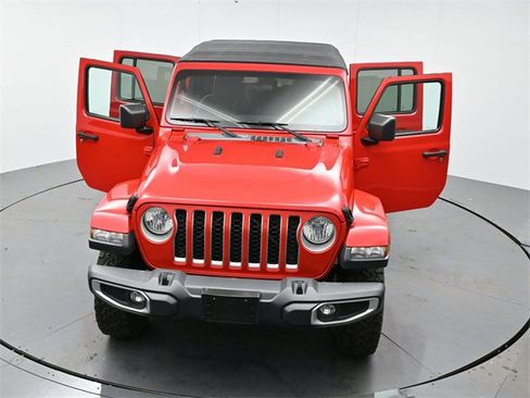 Used 2020 Jeep Gladiator Overland w/ Safety Group image 39