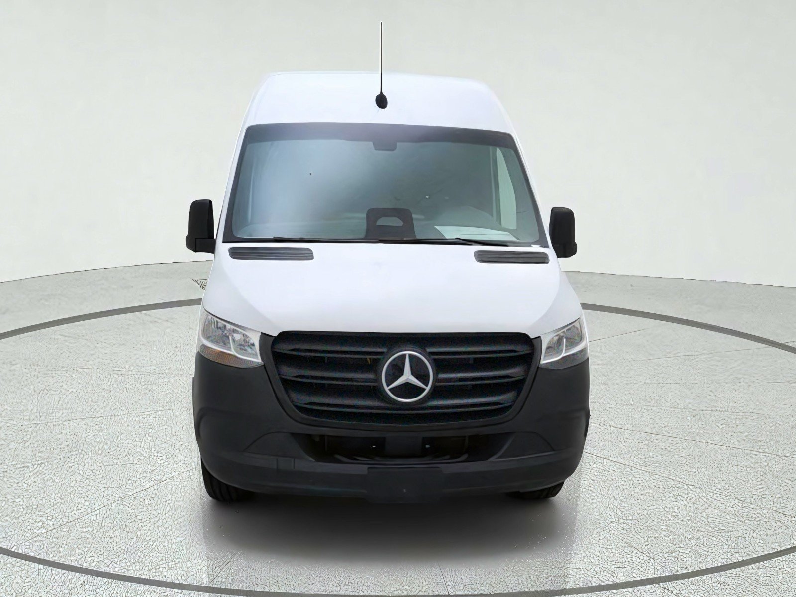 New 2025 Mercedes-Benz eSprinter 170 Cargo image 3