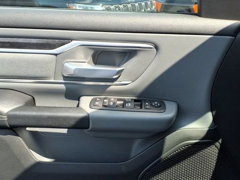 Used 2023 RAM 1500 Big Horn AWD/4WD image 23