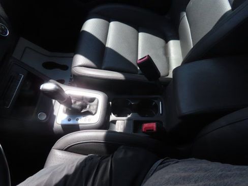 Used 2016 Volkswagen Tiguan SE FWD image 27