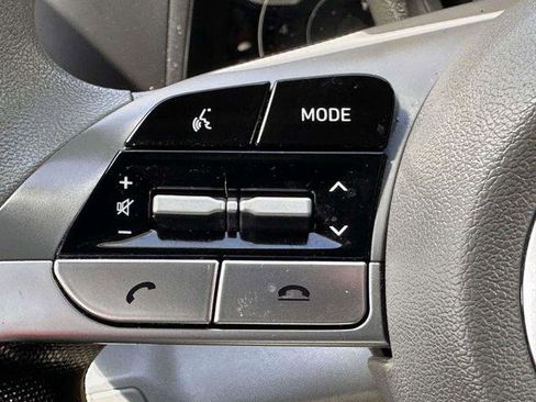 Used 2023 Hyundai Elantra SEL FWD image 20