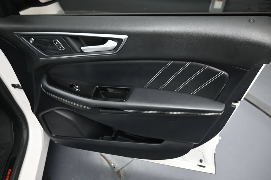 Used 2019 Ford Edge ST w/ Equipment Group 401A AWD/4WD image 35