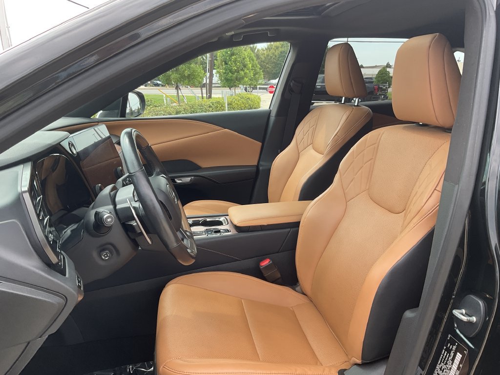 Used 2023 Lexus RX 350 Premium w/ Accessory Package (A2) FWD image 12