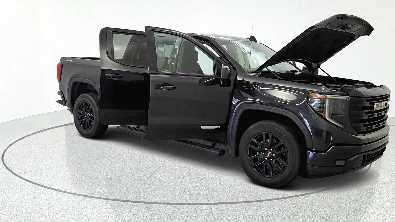 Used 2024 GMC Sierra 1500 Elevation AWD/4WD image 11