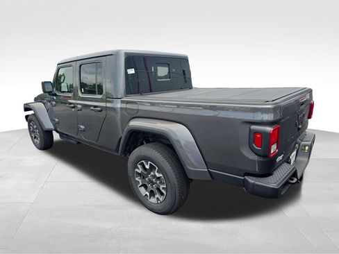 New 2026 Jeep Gladiator Sport AWD/4WD image 3