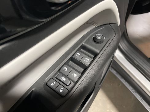 Used 2022 Jeep Compass Limited image 7