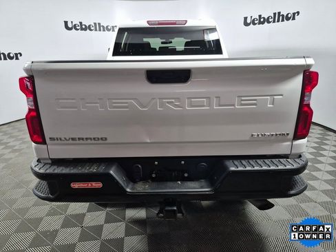 Used 2021 Chevrolet Silverado 2500 Custom w/ Custom Value Package image 6