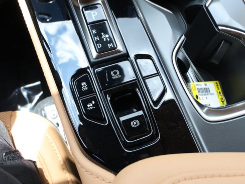 Certified 2025 Lexus NX 350 AWD w/ Accessory Package (K3) image 28
